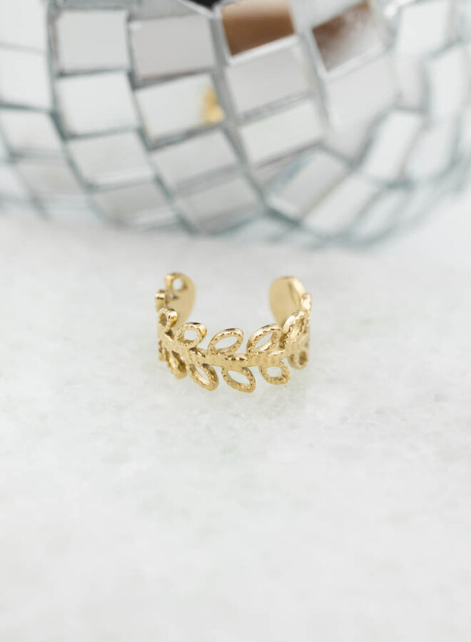 Earcuff bladeren