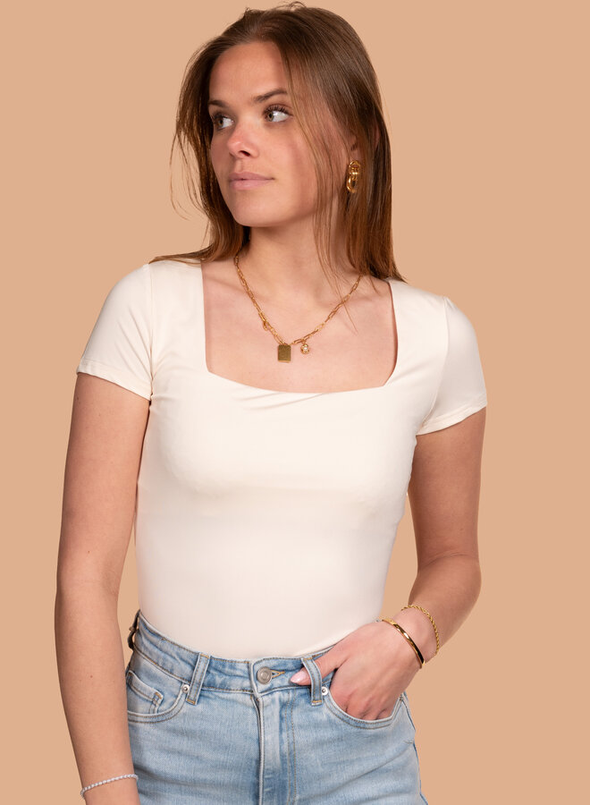 Ecru top hals vierkant korte mouw