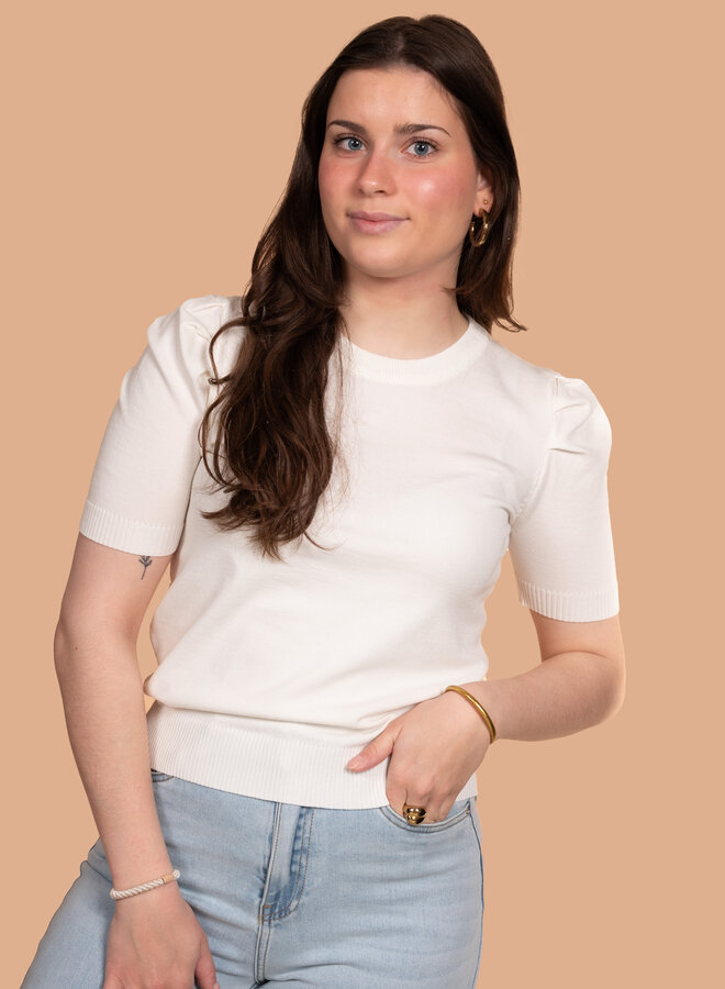 Top met kleine pofmouw wit