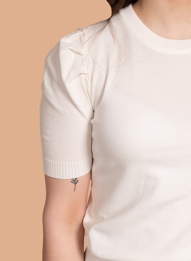 Top met kleine pofmouw wit