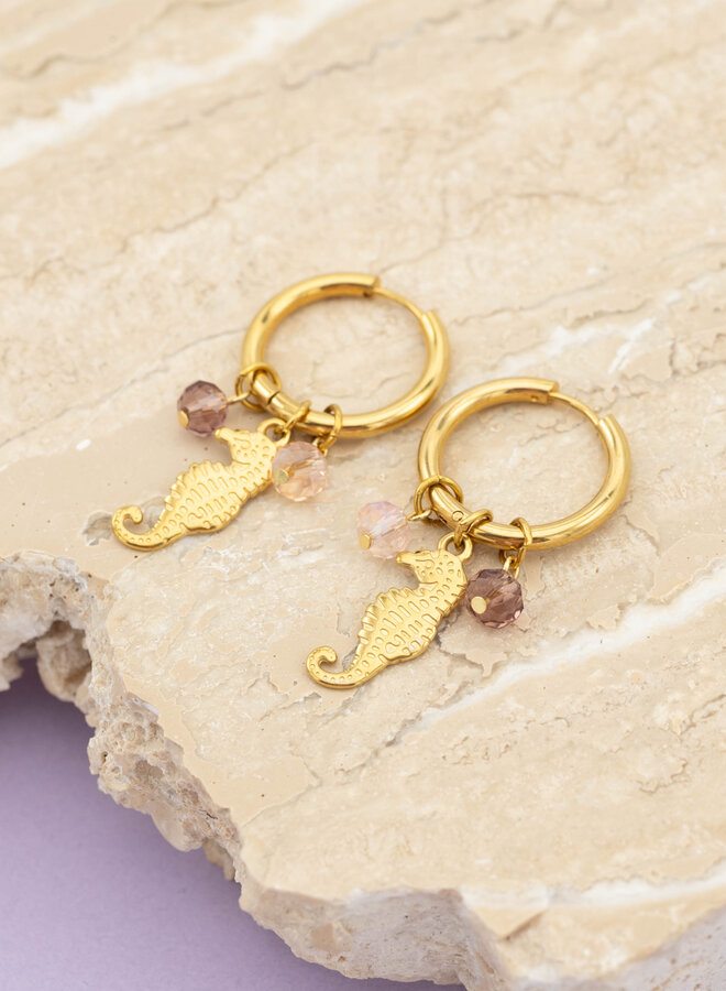 Bedel oorbellen zeepaardje goud