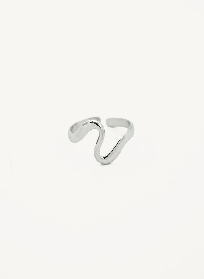 Ring golf vorm zilver