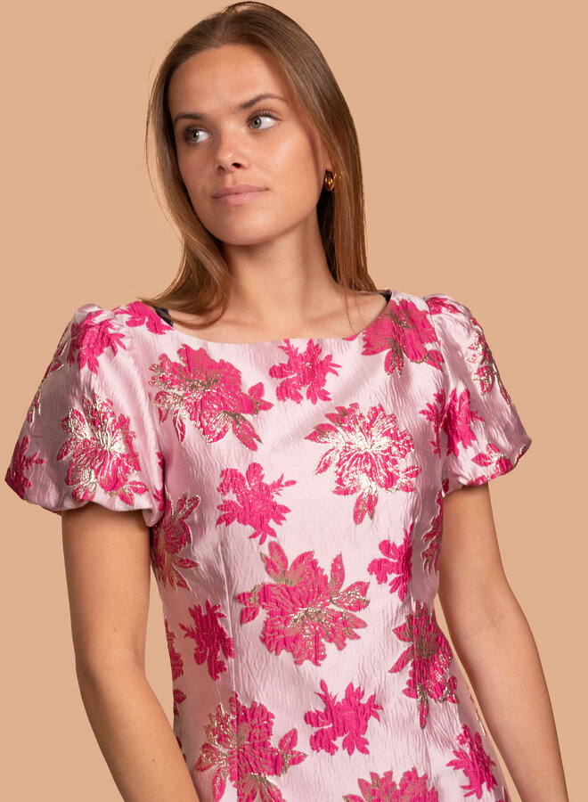 Jacquard jurk met pofmouw roze