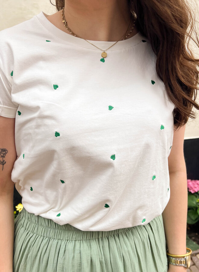 T-shirt met groene hartjes