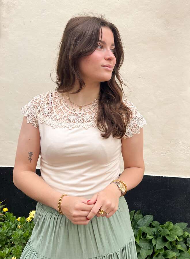 Top met kant Lucy beige