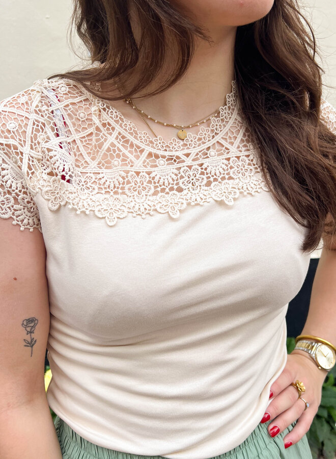 Top met kant Lucy beige
