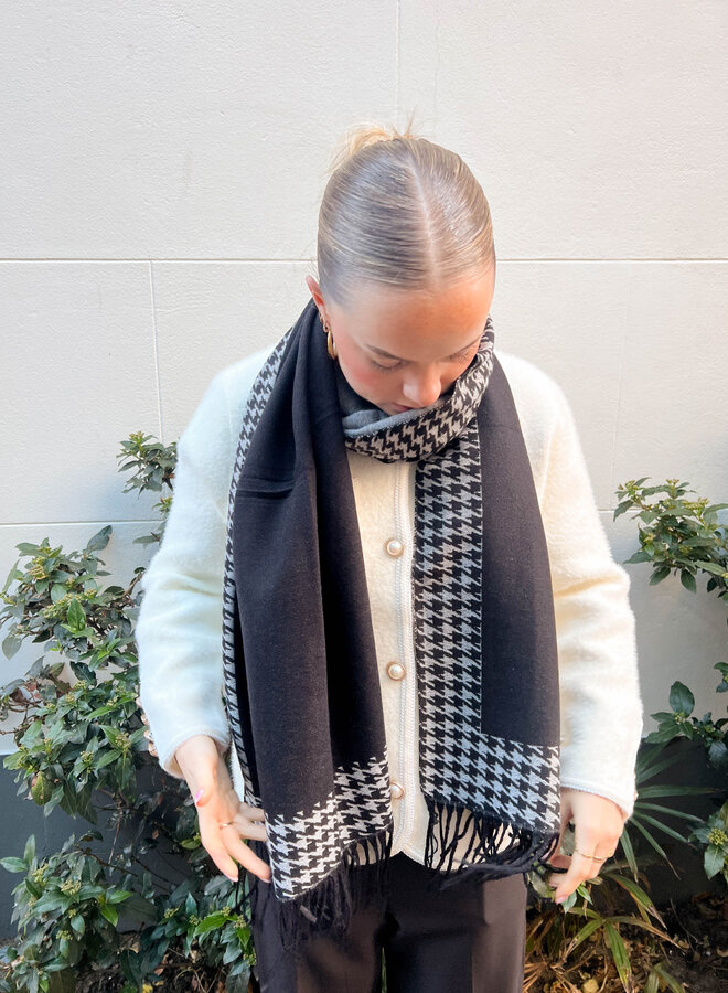 Warme sjaal zwart met ruitjes