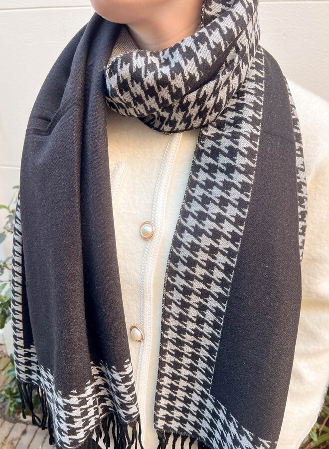 Warme sjaal zwart met ruitjes