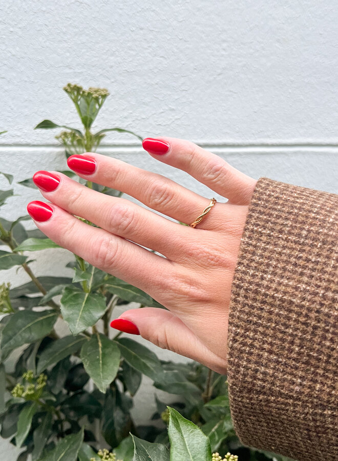 Subtiele ring gevlochten