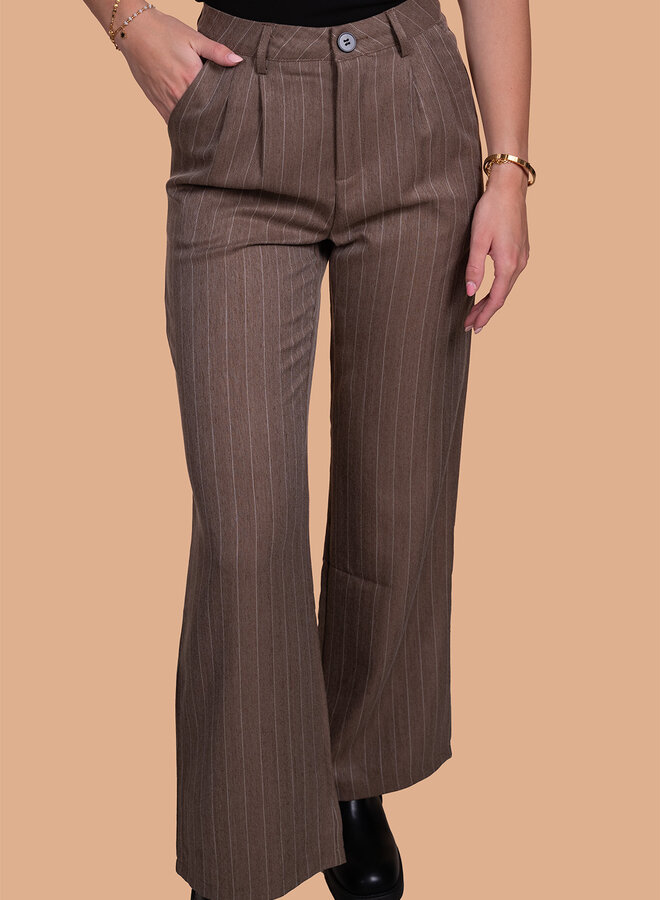 Chocolade bruine pantalon met strepen