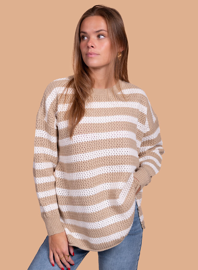 Gestreepte trui gebreid camel