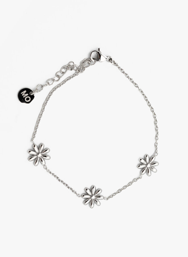 Armband met bloemetjes