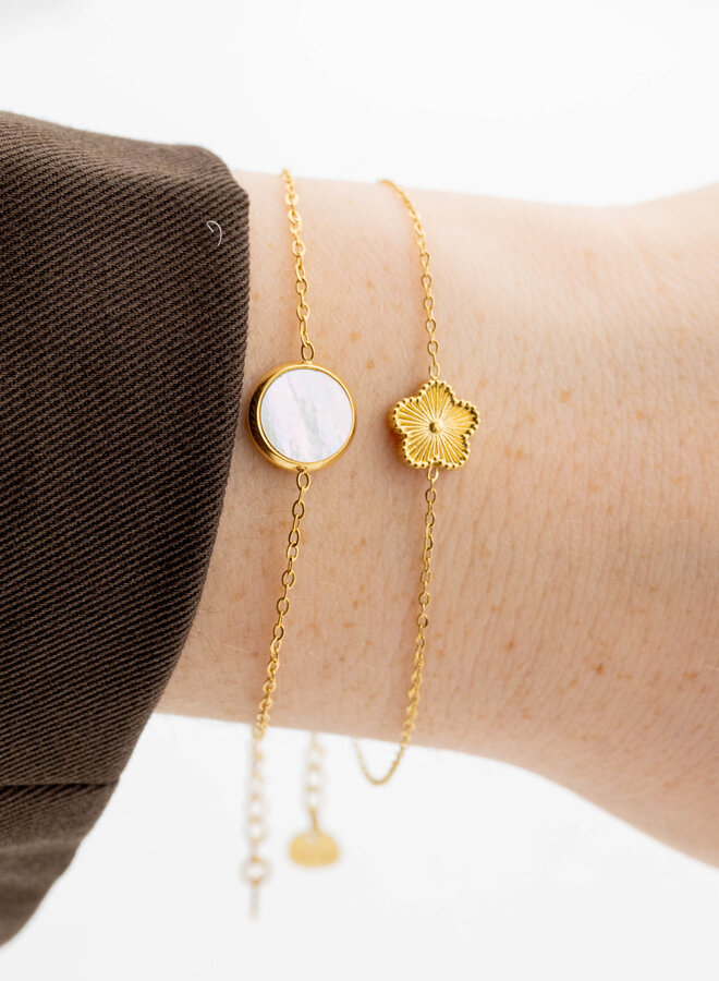 Armband little flower goud
