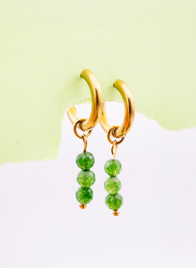 Bedel oorbellen groene kralen