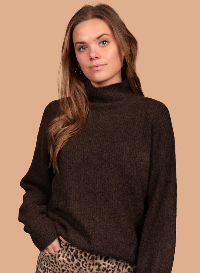 Warme trui Saar chocolade