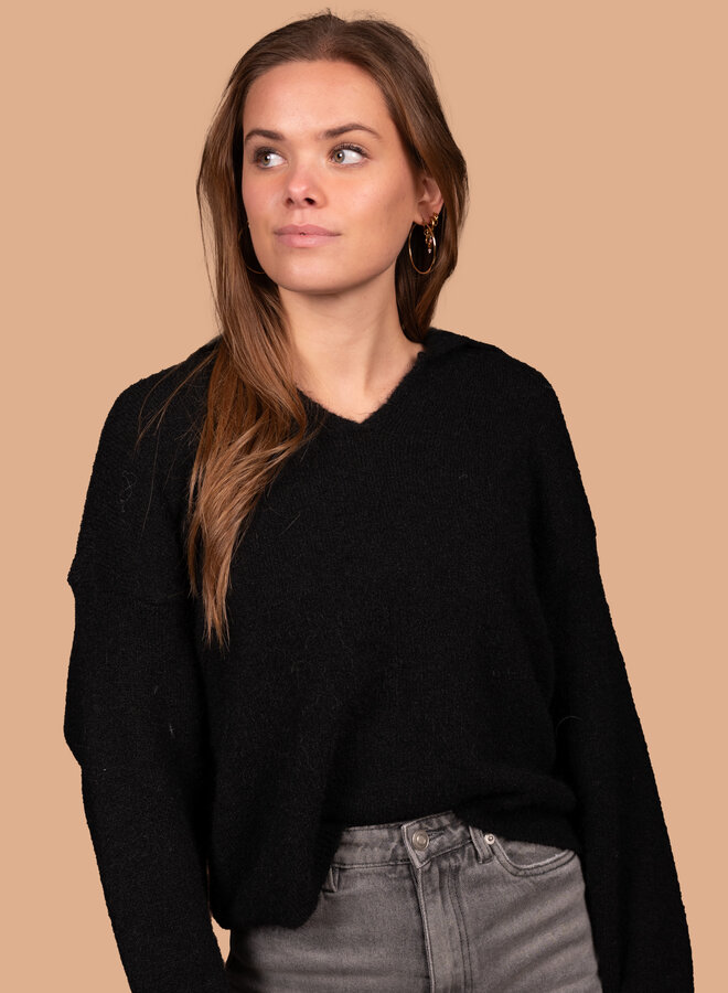 Warme trui met kraagje zwart