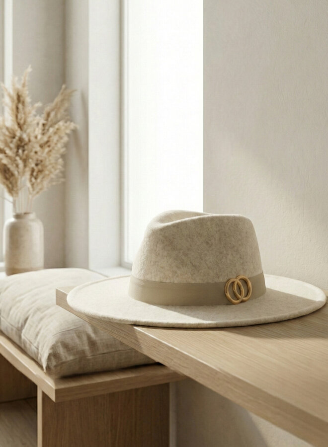 Hoed Chiara stof beige - The Beige Fedora