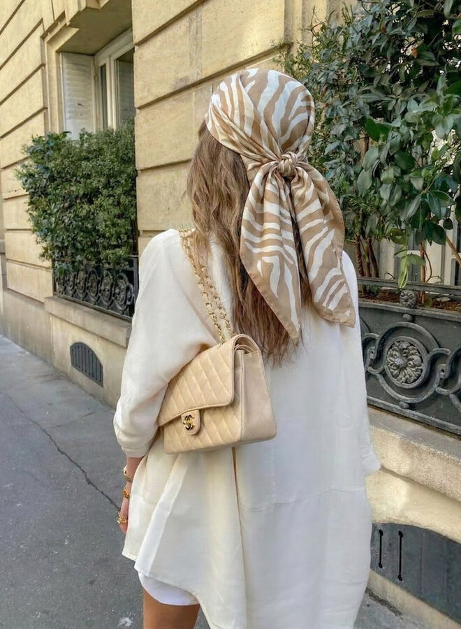 Sjaaltje satijn zebra print beige