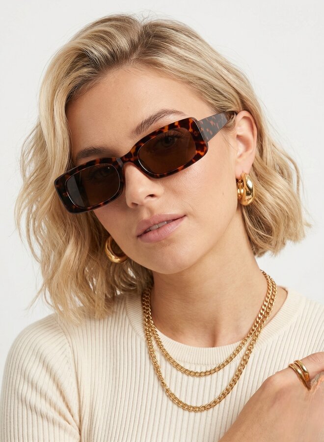 Zonnebril sun is out bruin