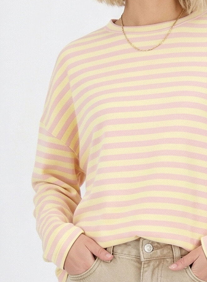 Gestreept shirt roze met geel