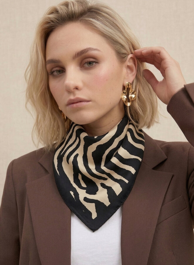 Sjaaltje satijn zebra print zwart