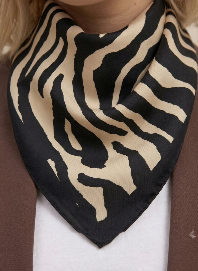 Sjaaltje satijn zebra print zwart