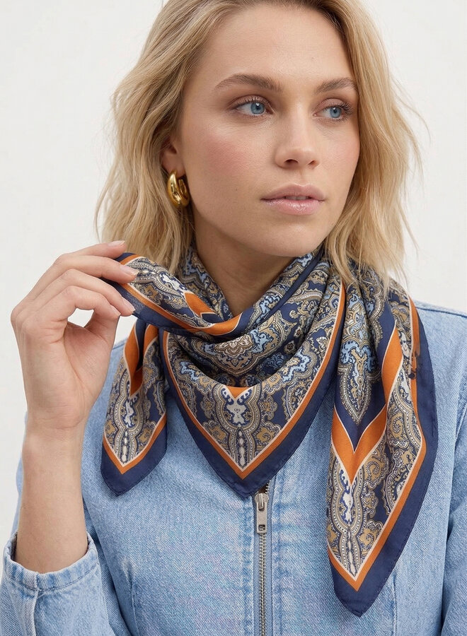 Sjaaltje satijn royalty