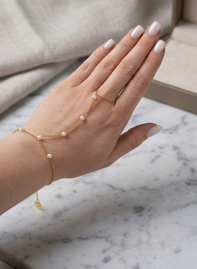 Hand chain met parels
