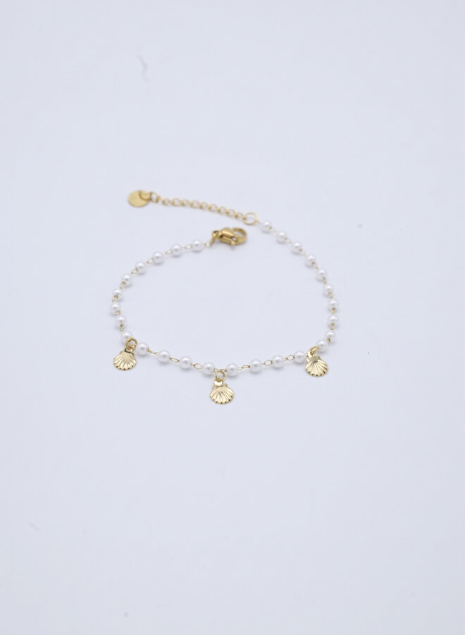 Armband parels met schelpen goud