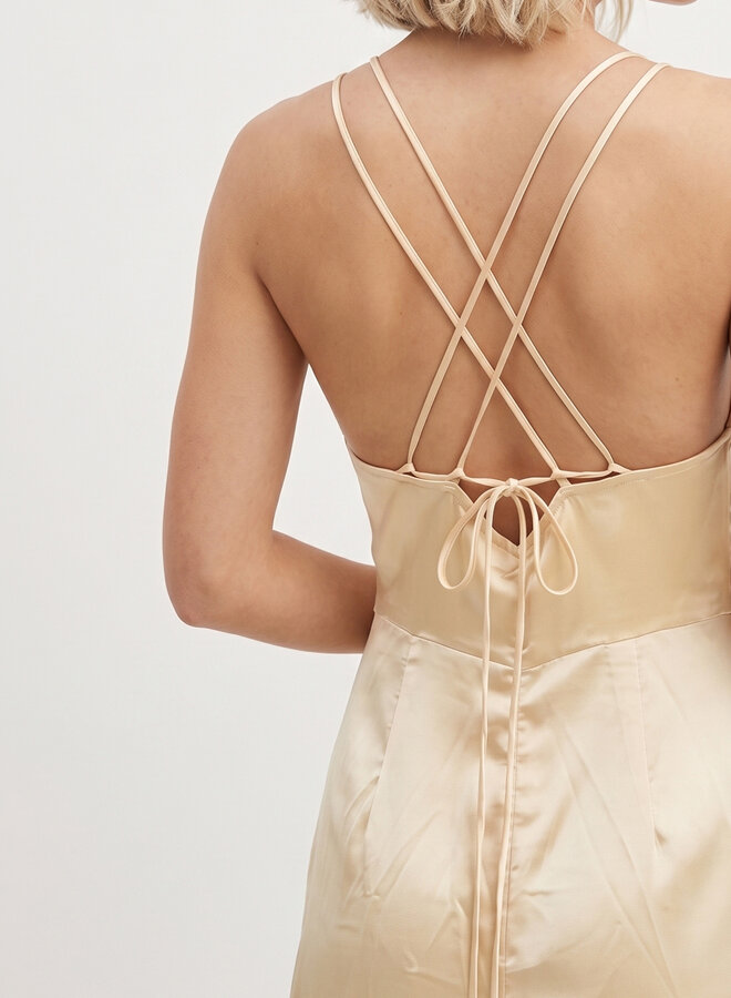 Elegante jurk met split geel