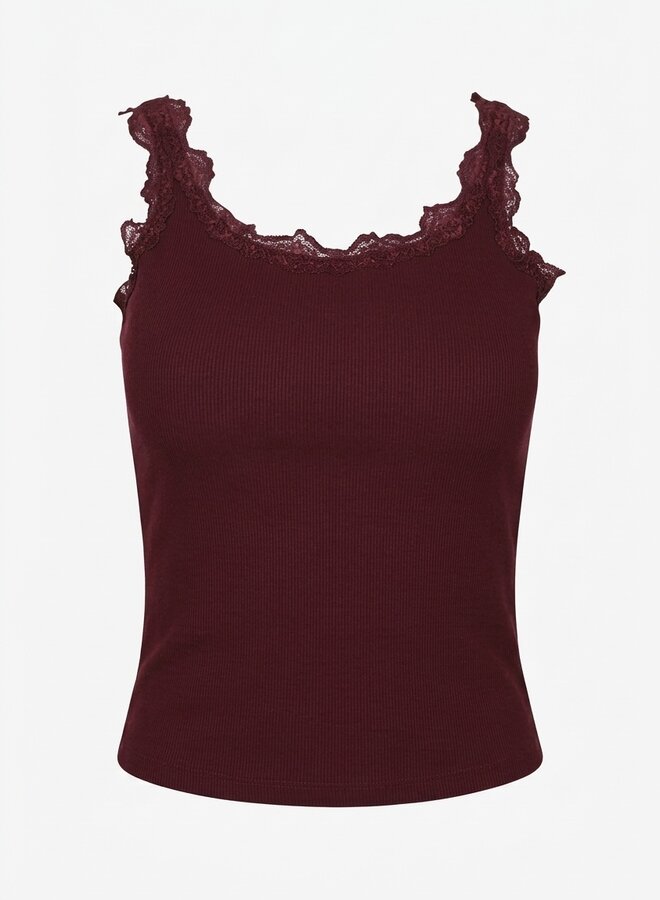 Top cups met kanten randje bordeaux