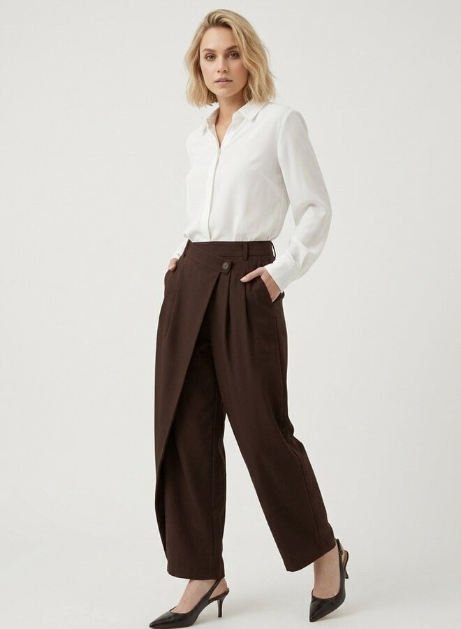 Broek met plooi chocolade bruin