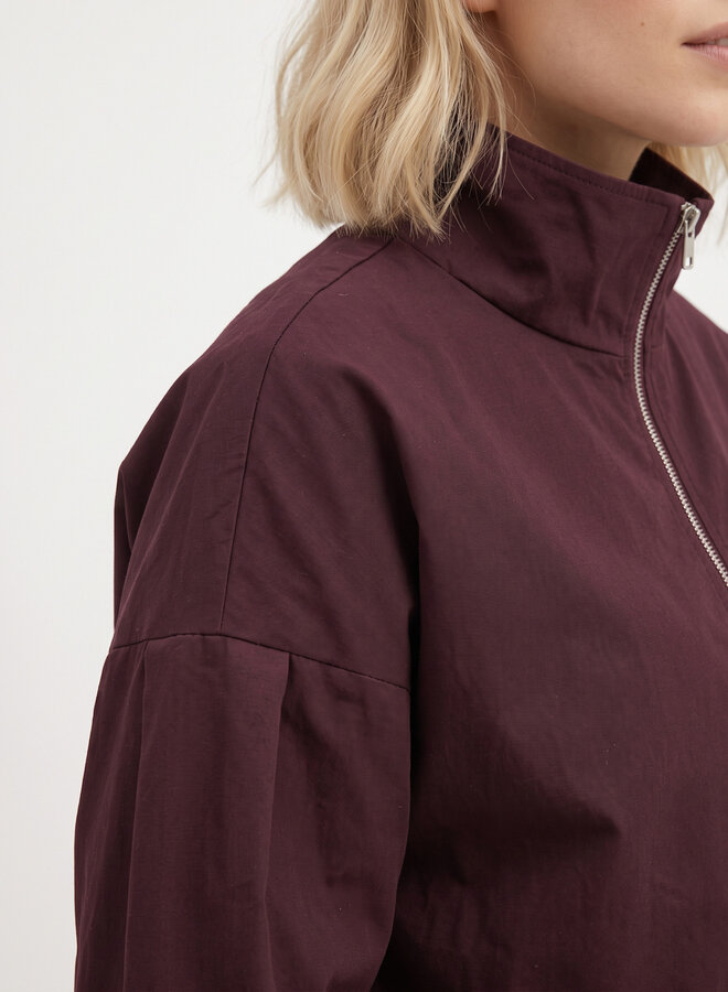 Jacket hoge hals met rits bordeaux rood