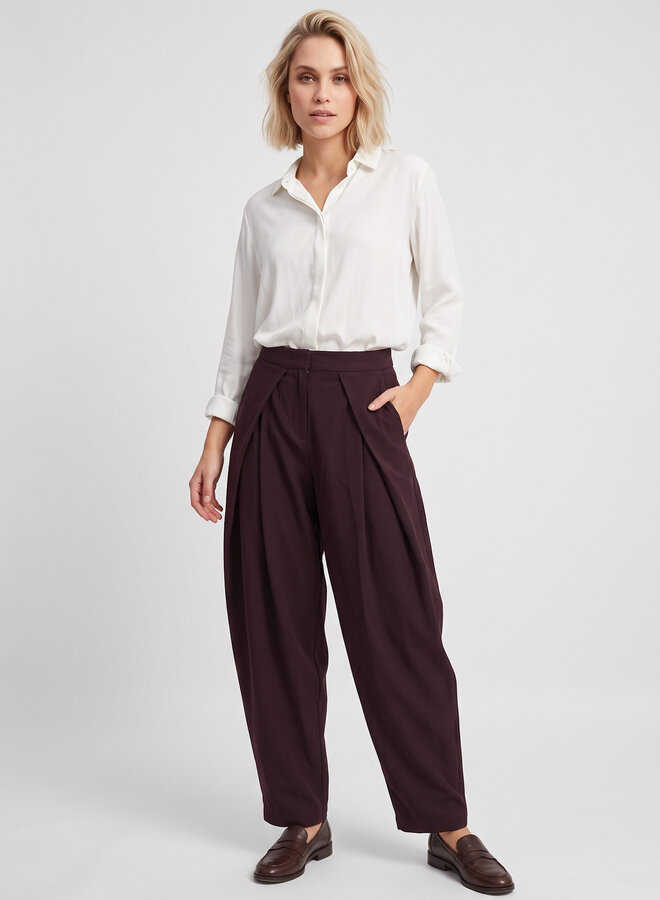Pantalon met wijde plooi Eva bordeaux rood