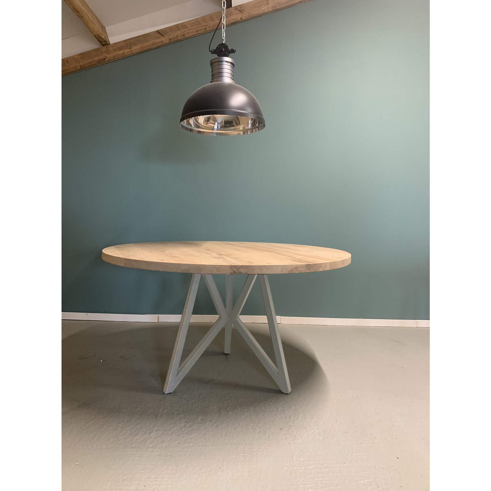 Eiken tafel rond met wit onderstel