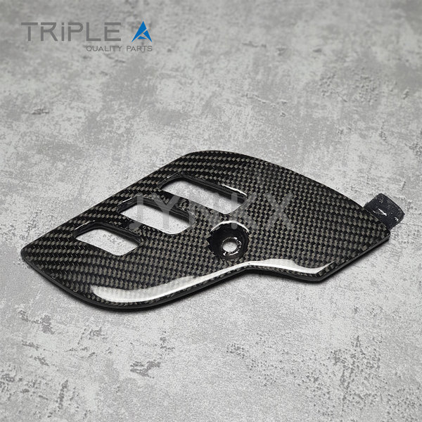 Carbon fiber beschermkap schokbreker model 2 Vespa Primavera / Sprint - Triple A
