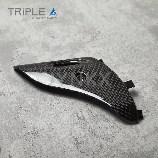 Carbon fiber beschermkap schokbreker model 1 Vespa Primavera / Sprint - Triple A