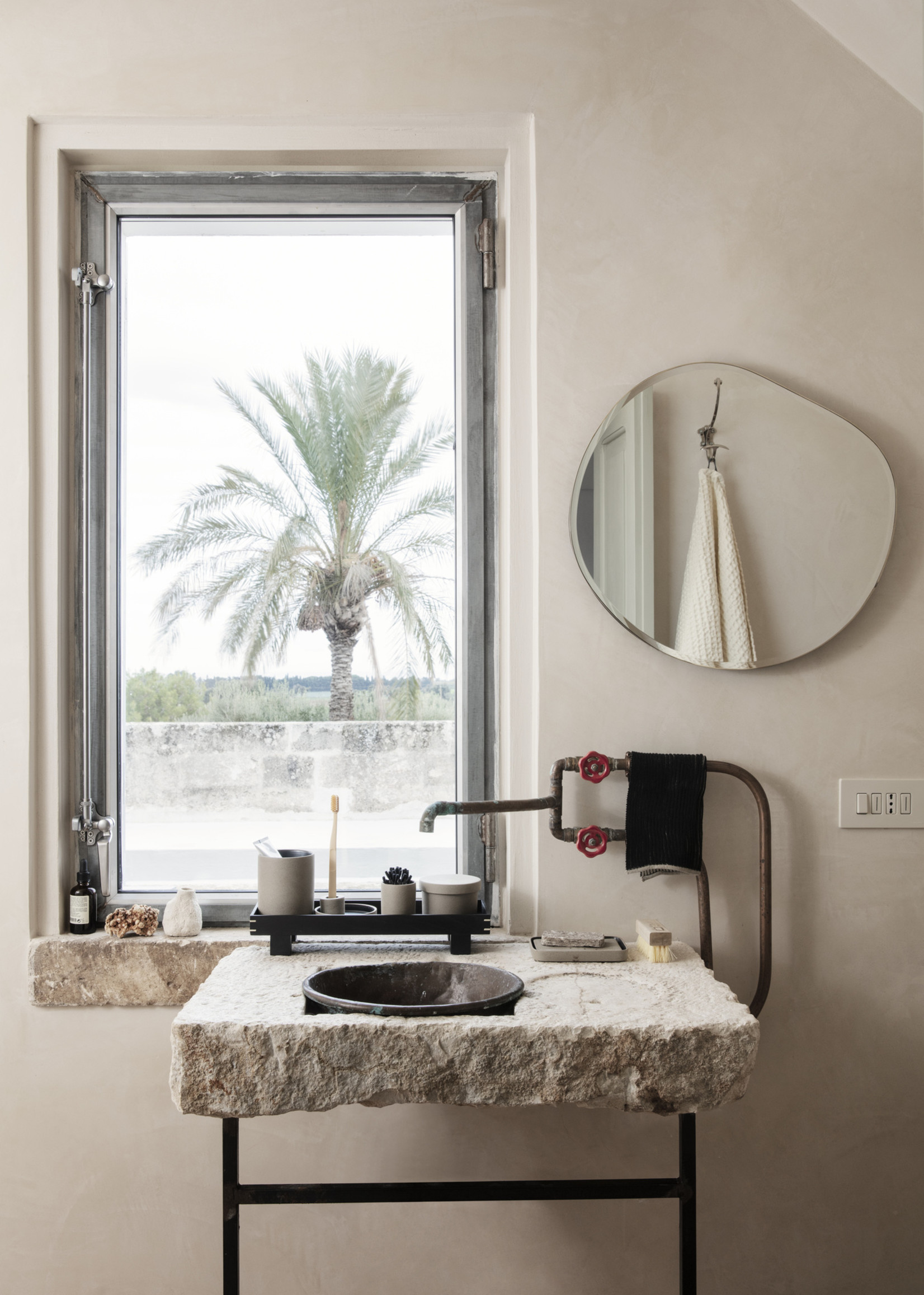 Ferm Ferm - pond mirror S - brass