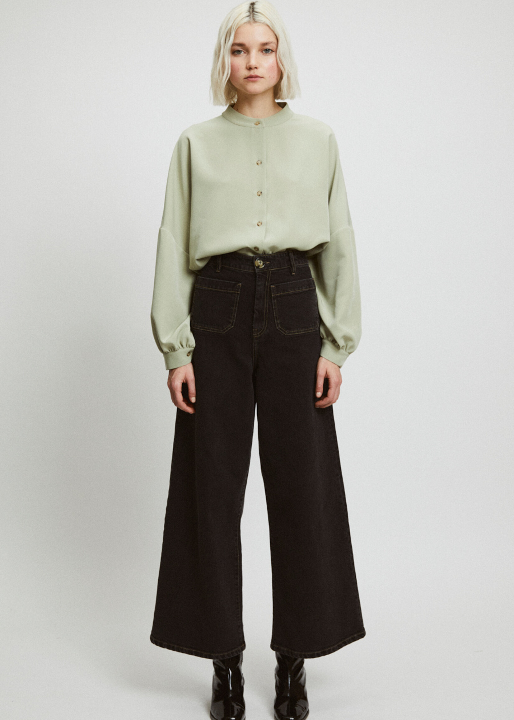 Rita Row Miller - oversize shirt - dirty green