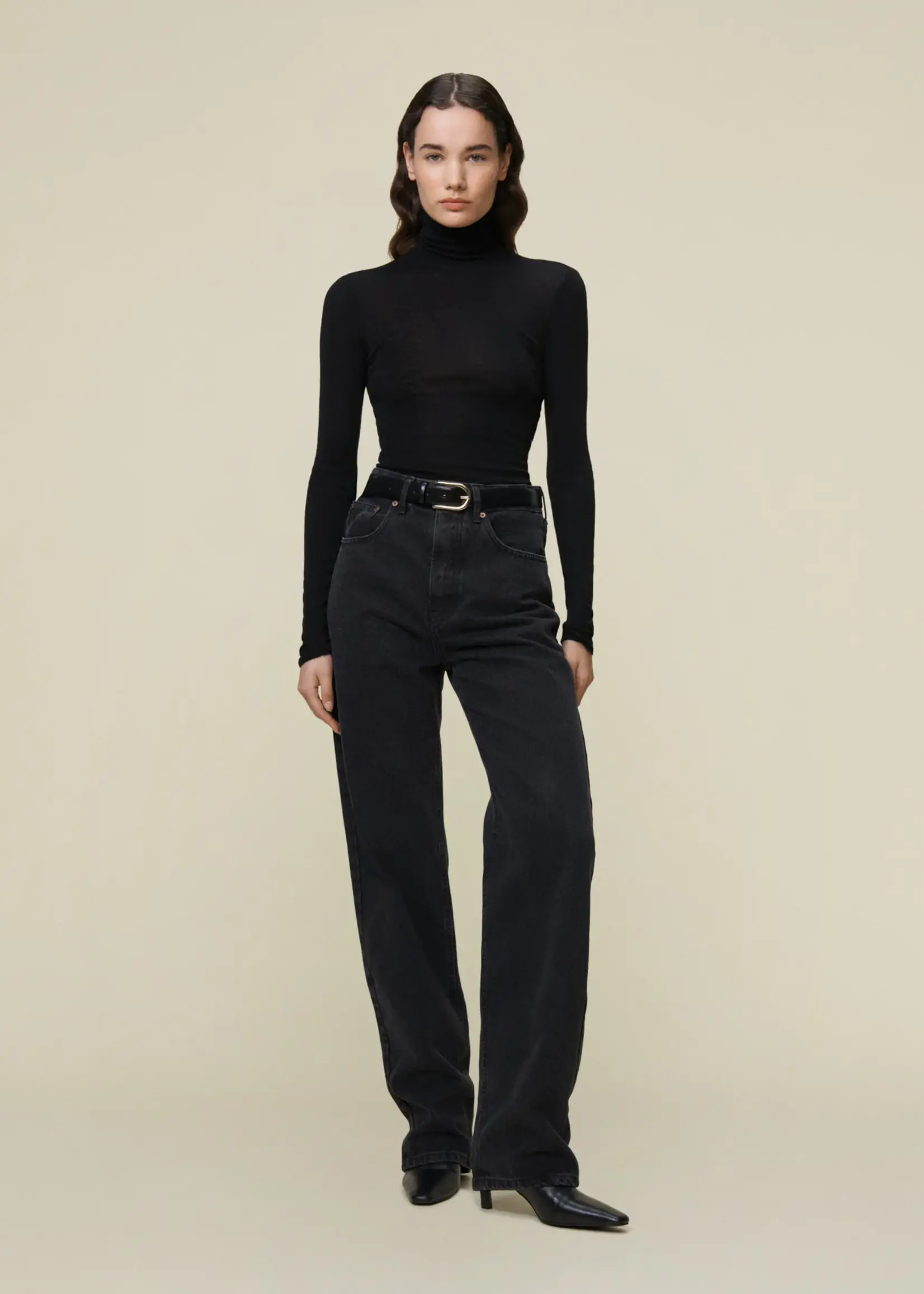 lois Maya - Main Black - High Rise Straight Fit