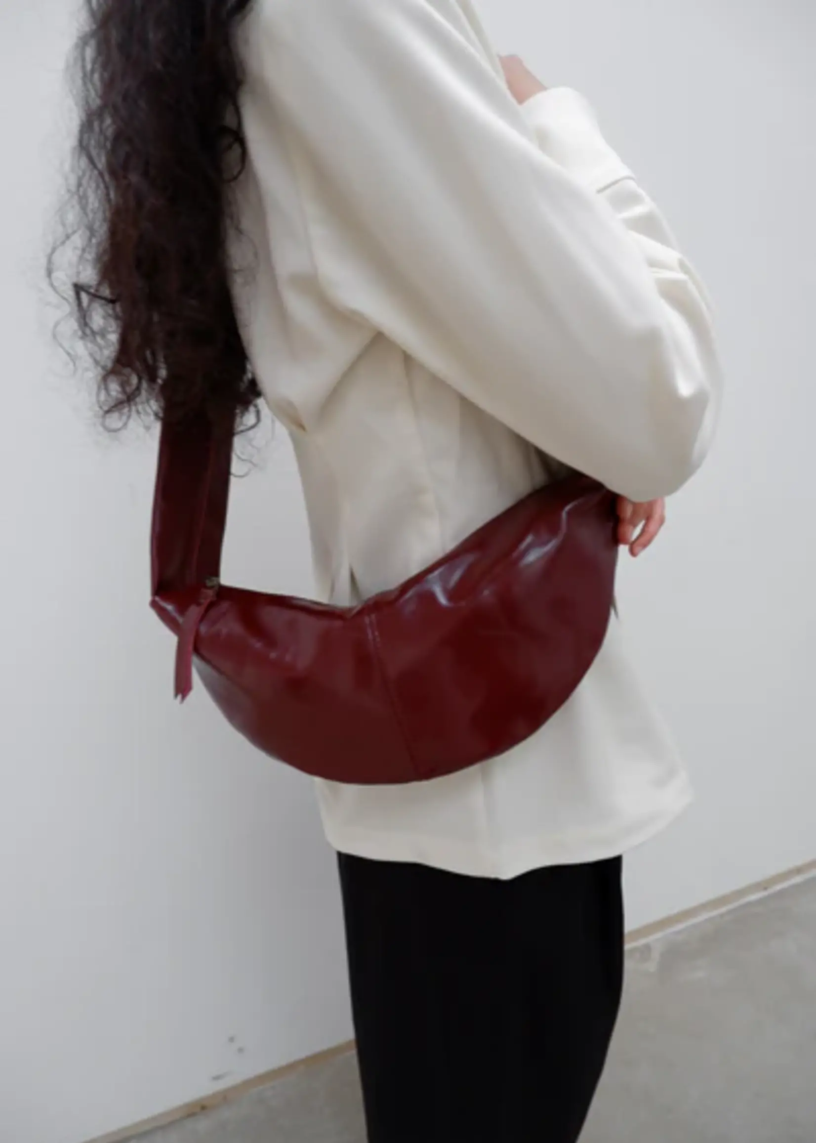 nona Banana Bag XS - Glossy Maroon