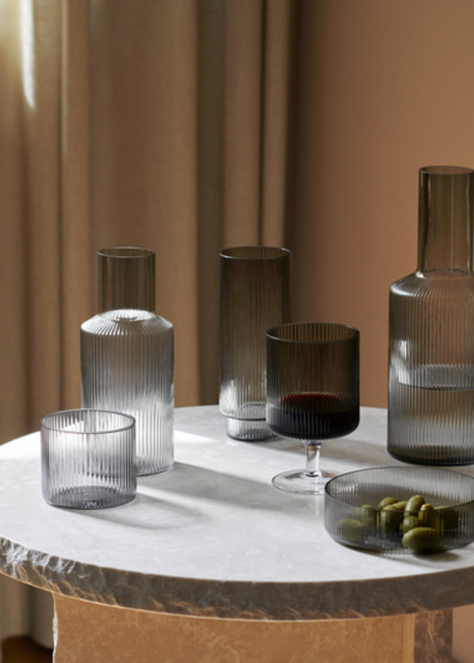 Ferm Ripple Carafe - Smoked Grey