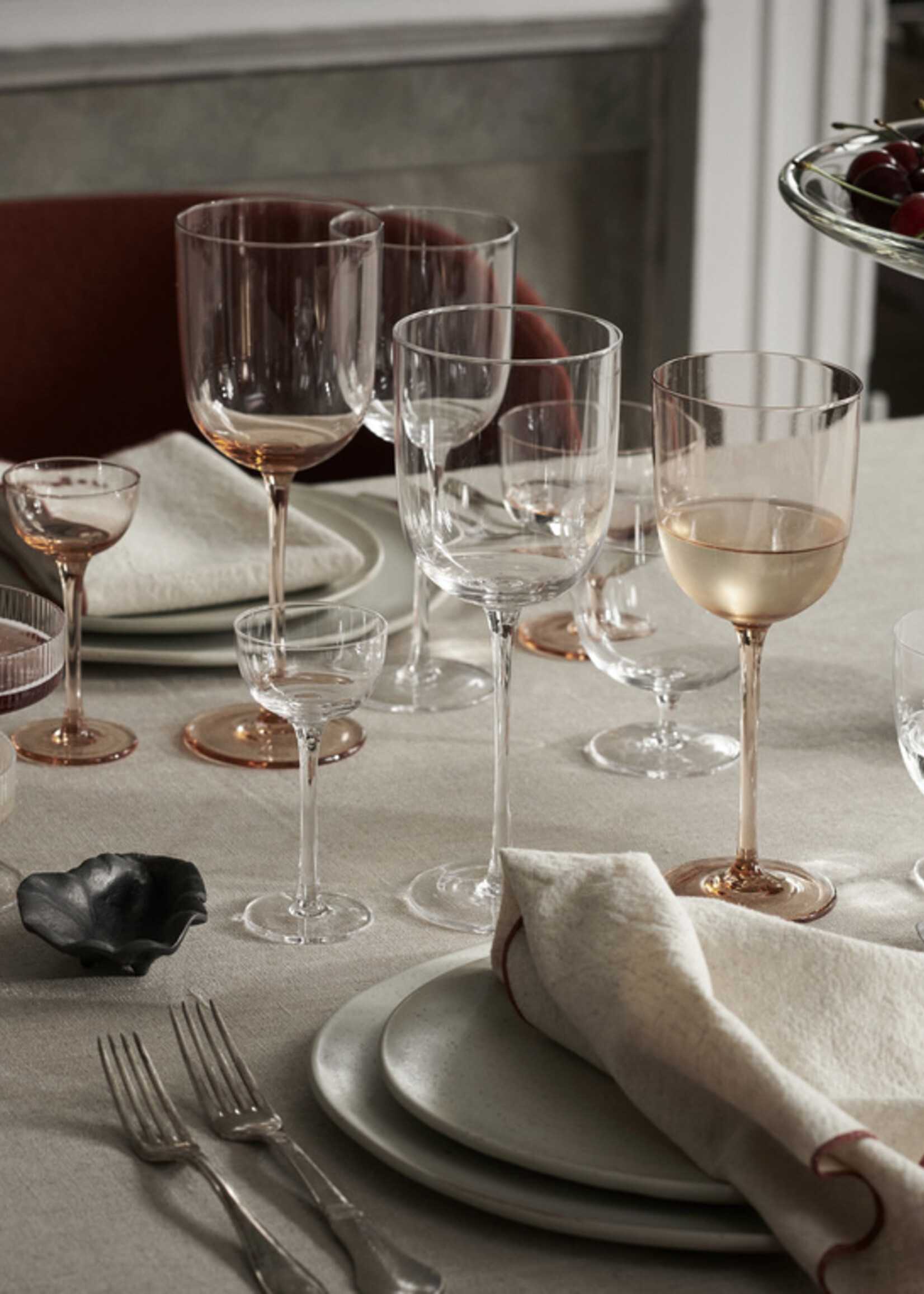 Ferm Host red wine glasses - Clear