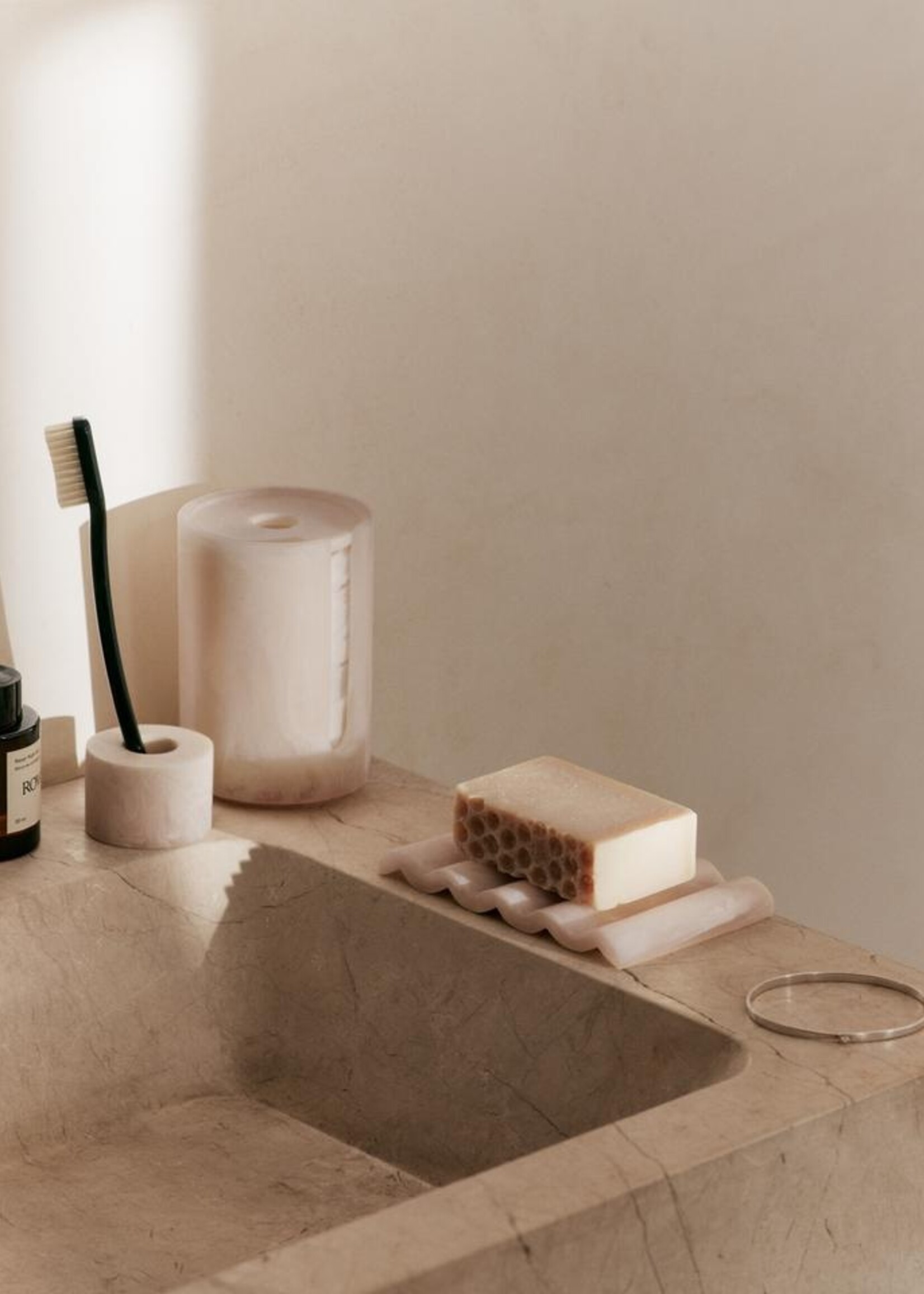 Ferm Mist Soap dish - pearl