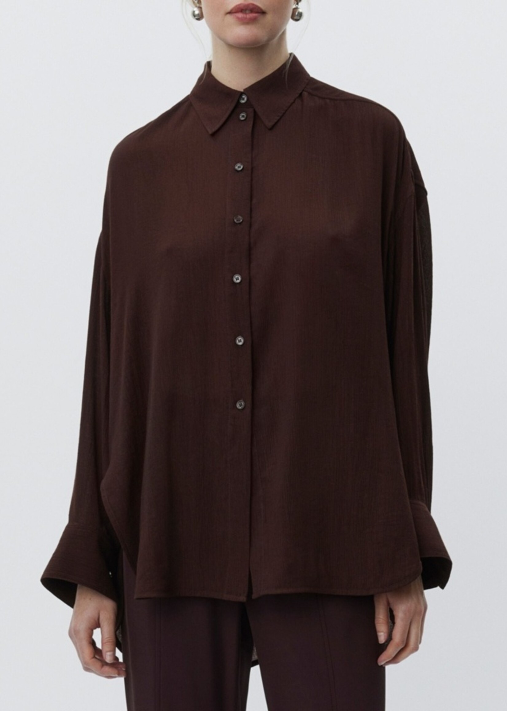 Day Weiss - Light wrinkled Structure - Chocolate Plum