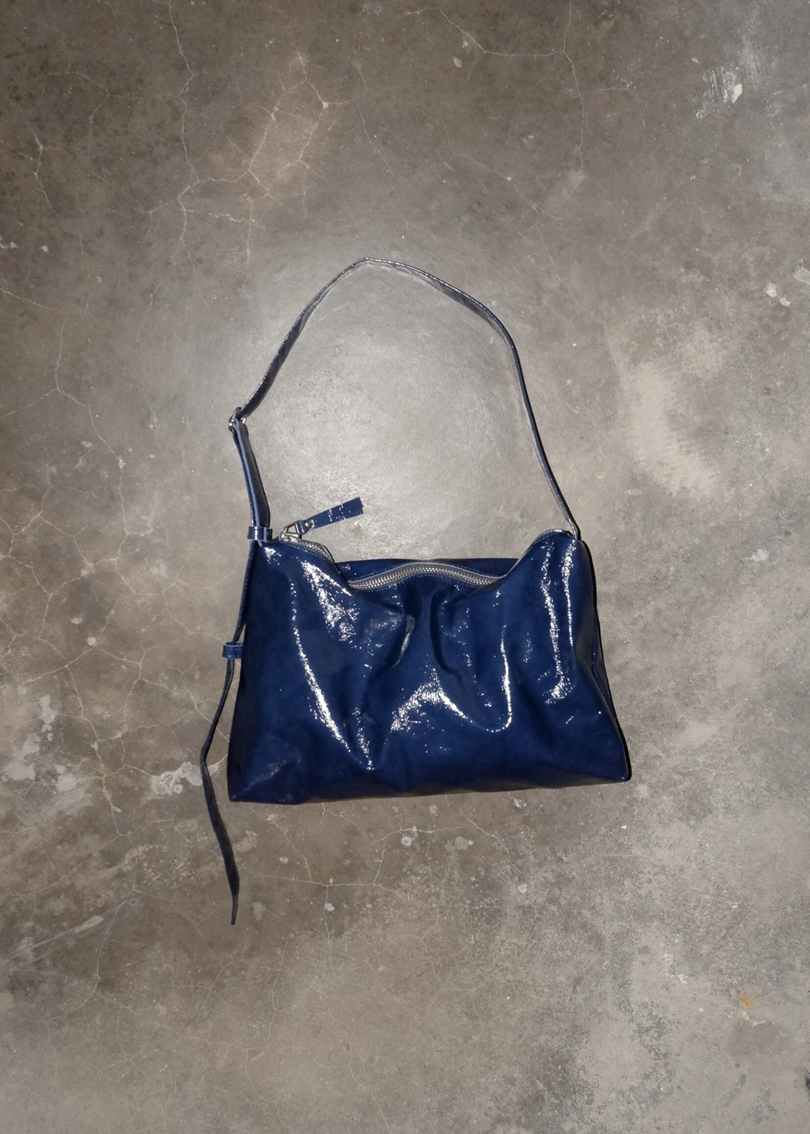 nona Zip Pocket Bag - Crushed Patent Night