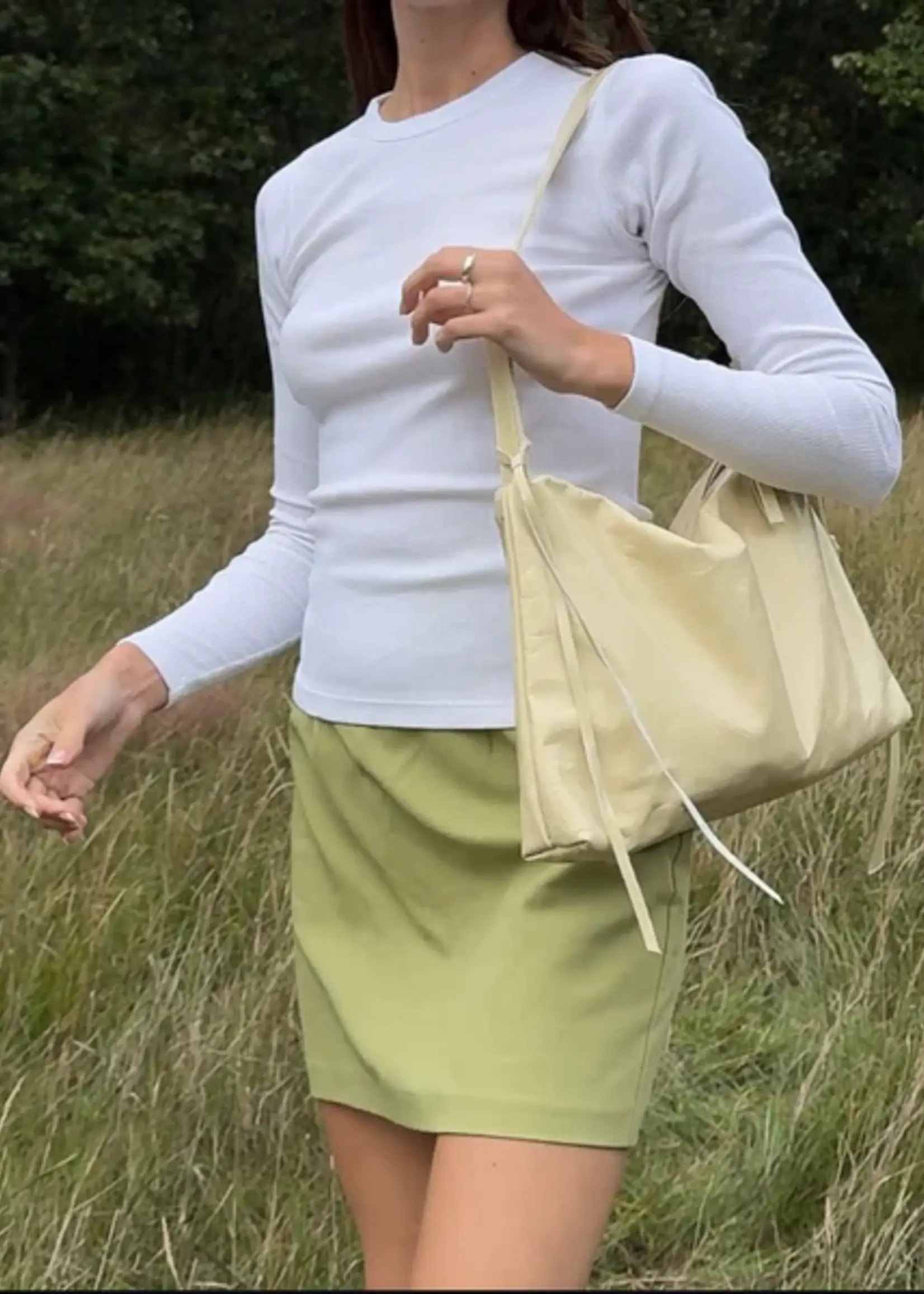 nona Zip Pocket Bag - Crushed Patent Cream