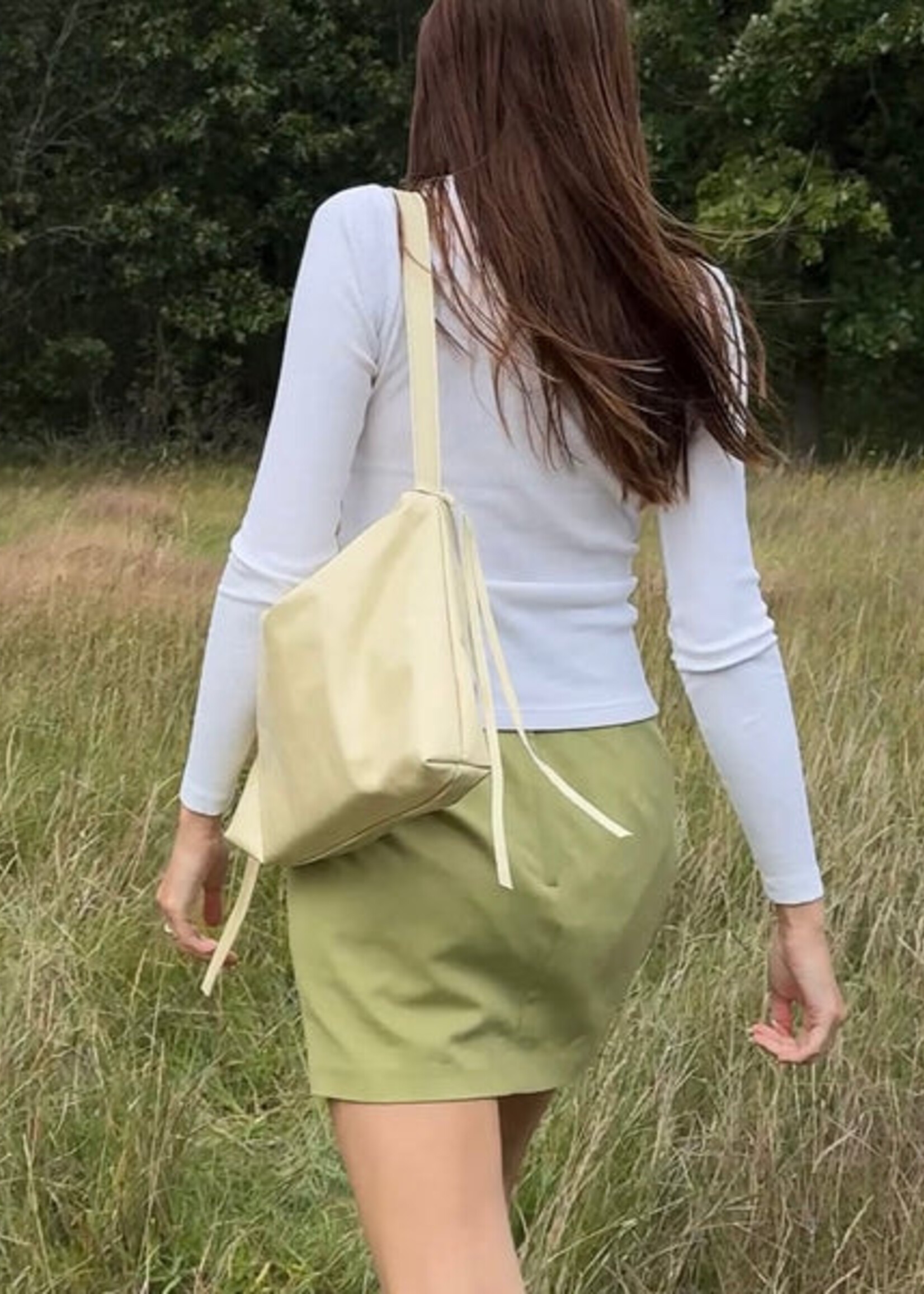 nona Zip Pocket Bag - Crushed Patent Cream