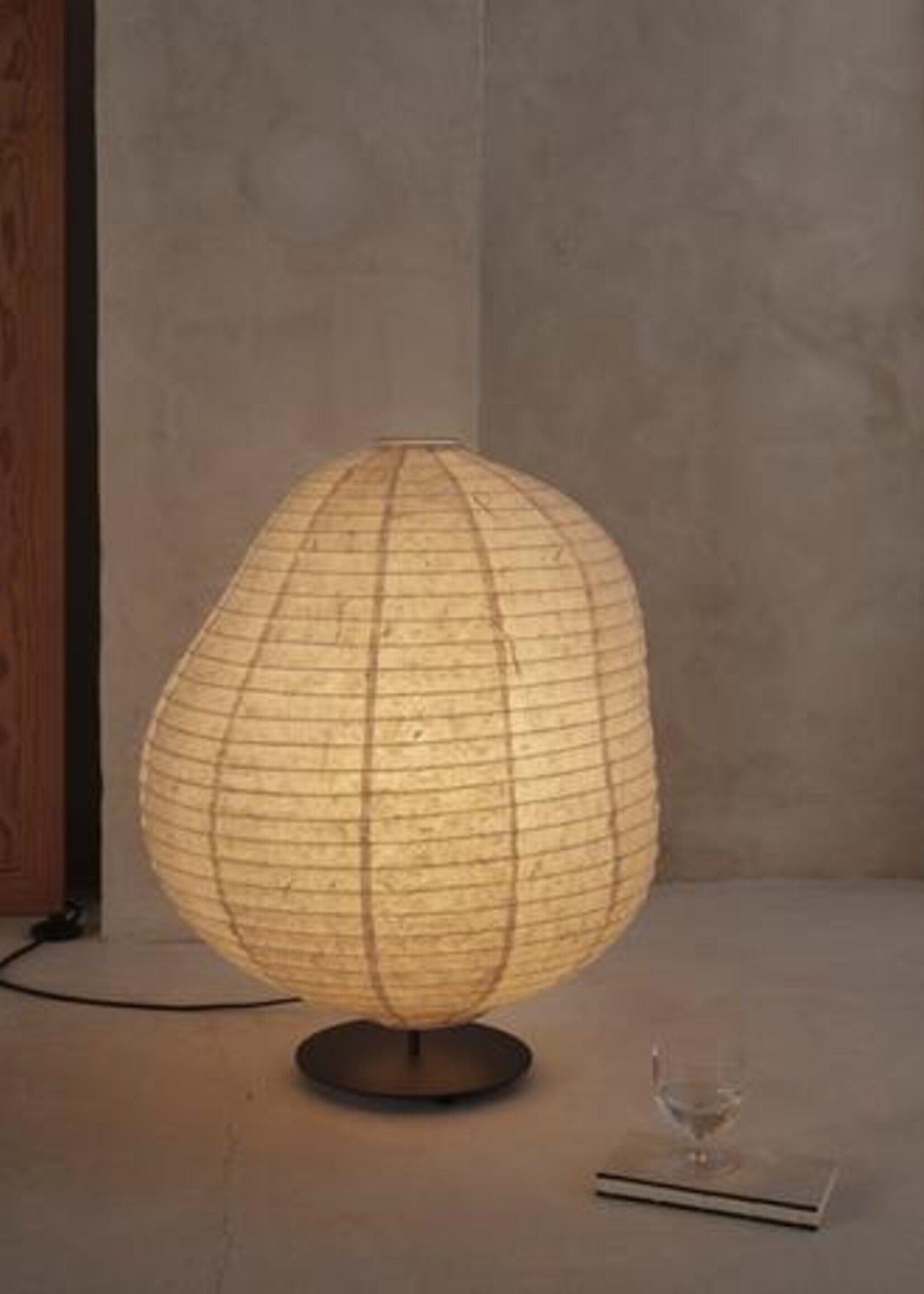 Ferm Kurbis Floor Lamp - Low - Natural/Black