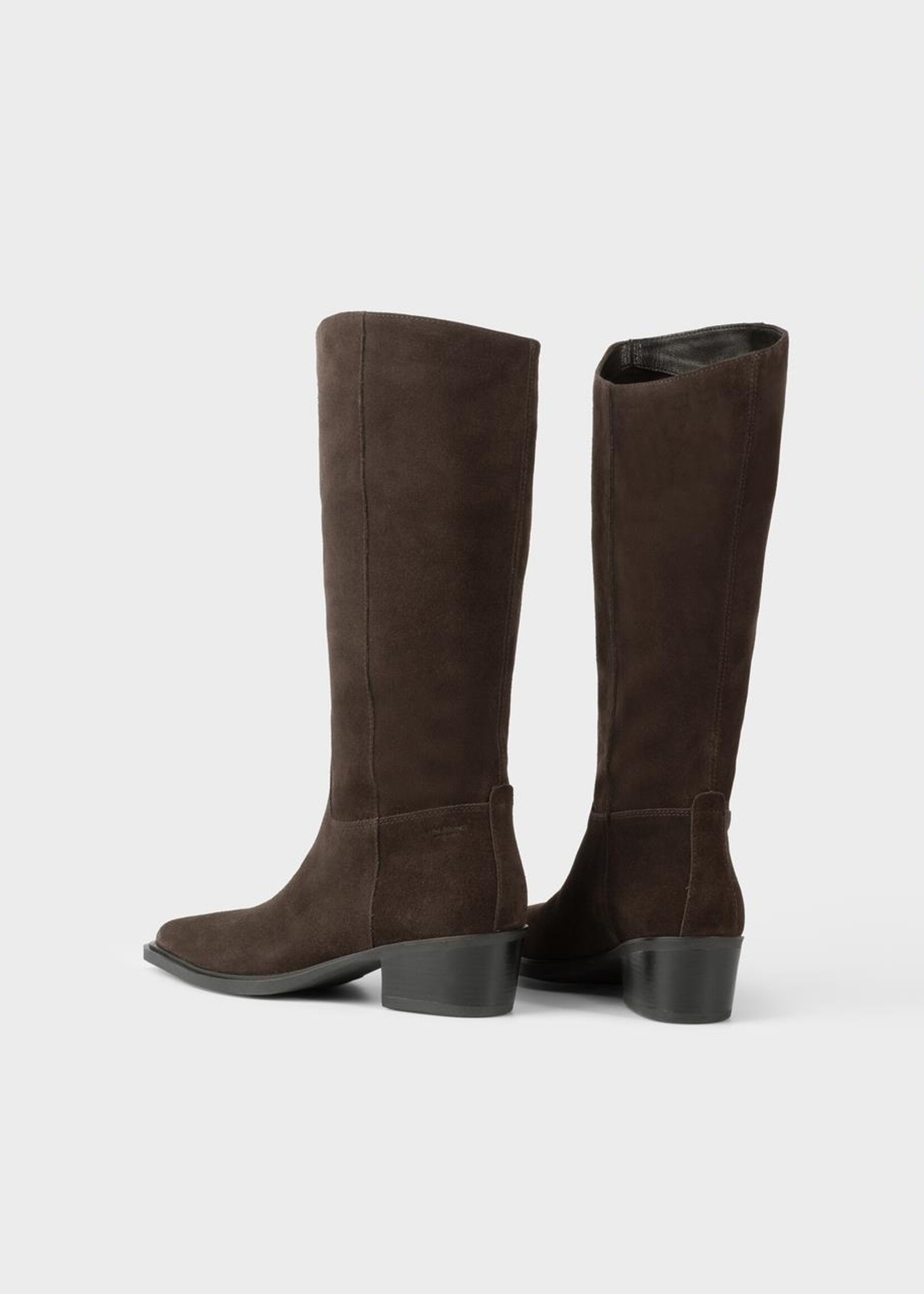 Vagabond Kelsey - Java